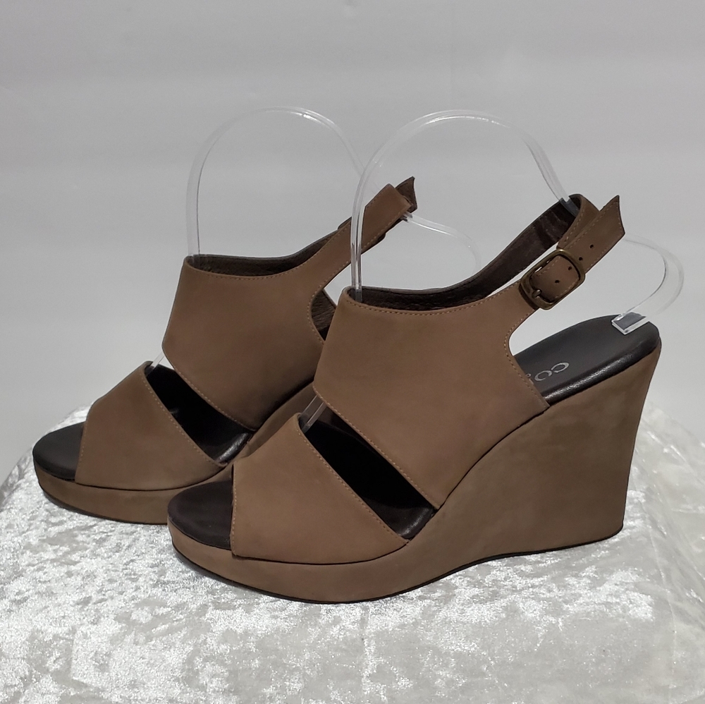 Cordani Calzature Tan Suede Wedge Sandals